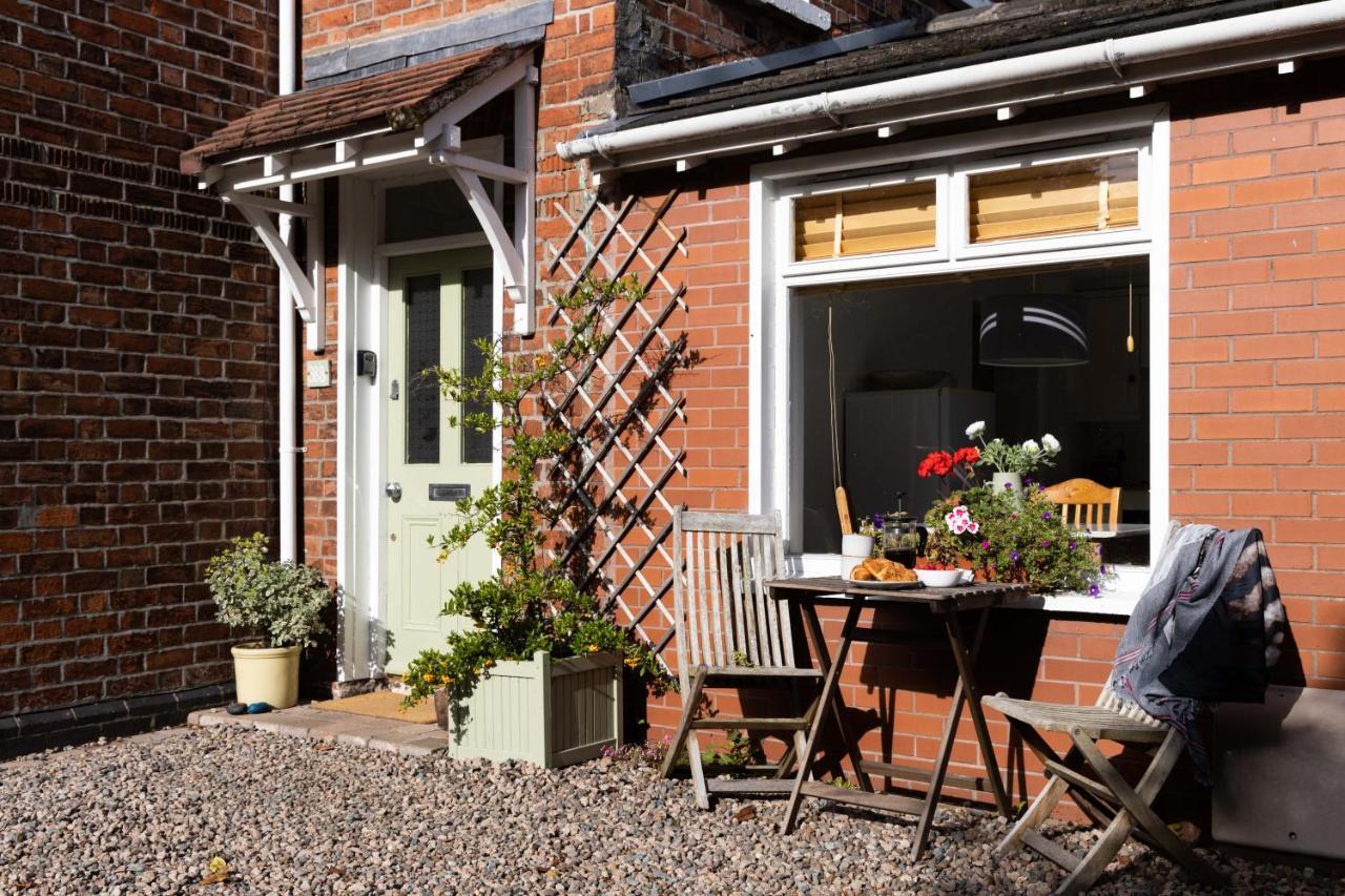 Beersbridge Near Titanic Centre & Airport *